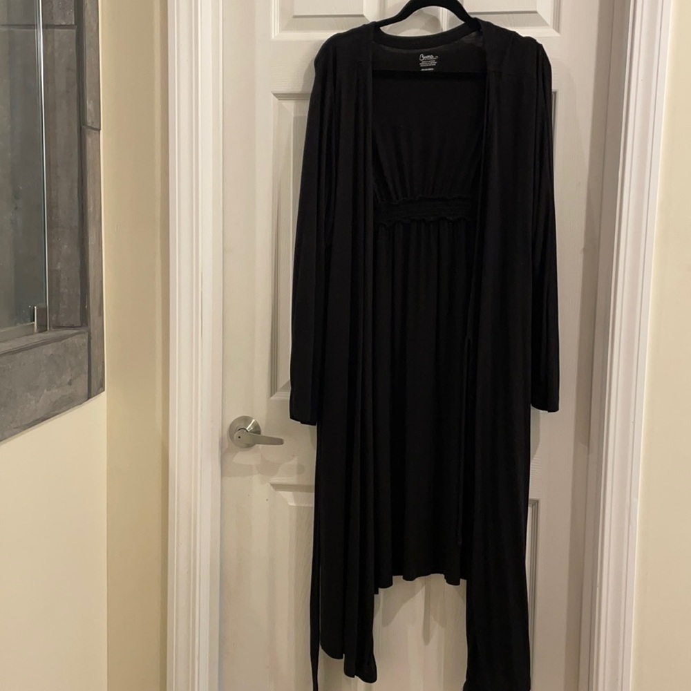 Motherhood maternity robe nursing plus size